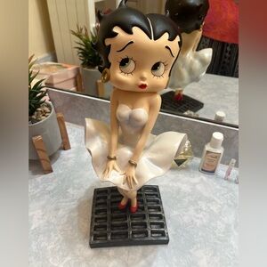 2004 Betty Boop Statue, Vintage ❤️